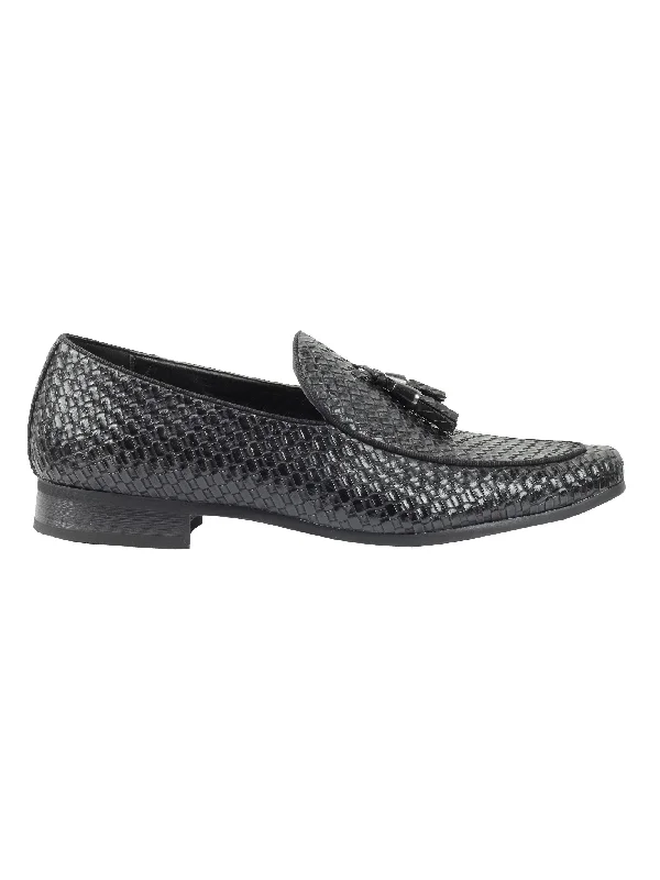 FAUX LEATHER TASSEL MOCCASIN LOAFERS IN BLACK