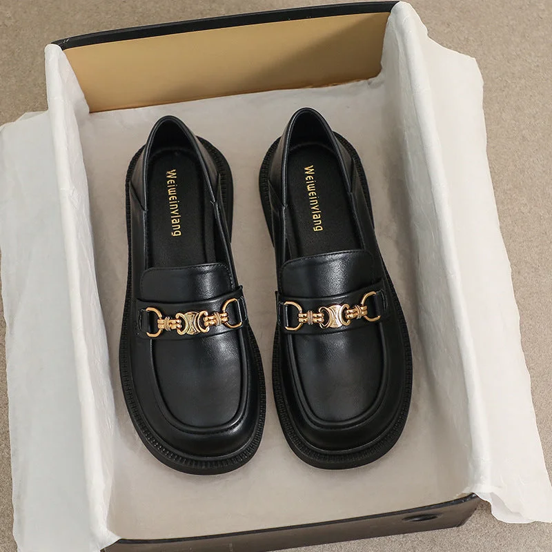 Women Retro Soft Leather Chain Casual Loafers