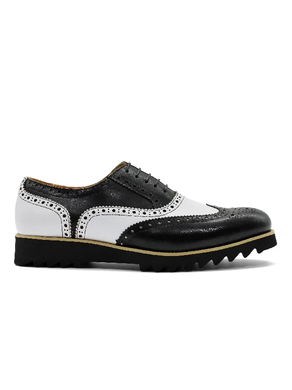 RETRO LEATHER BROGUES IN BLACK & WHITE