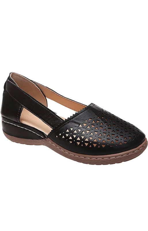 Women's Slip On Wedge Round Toe Black