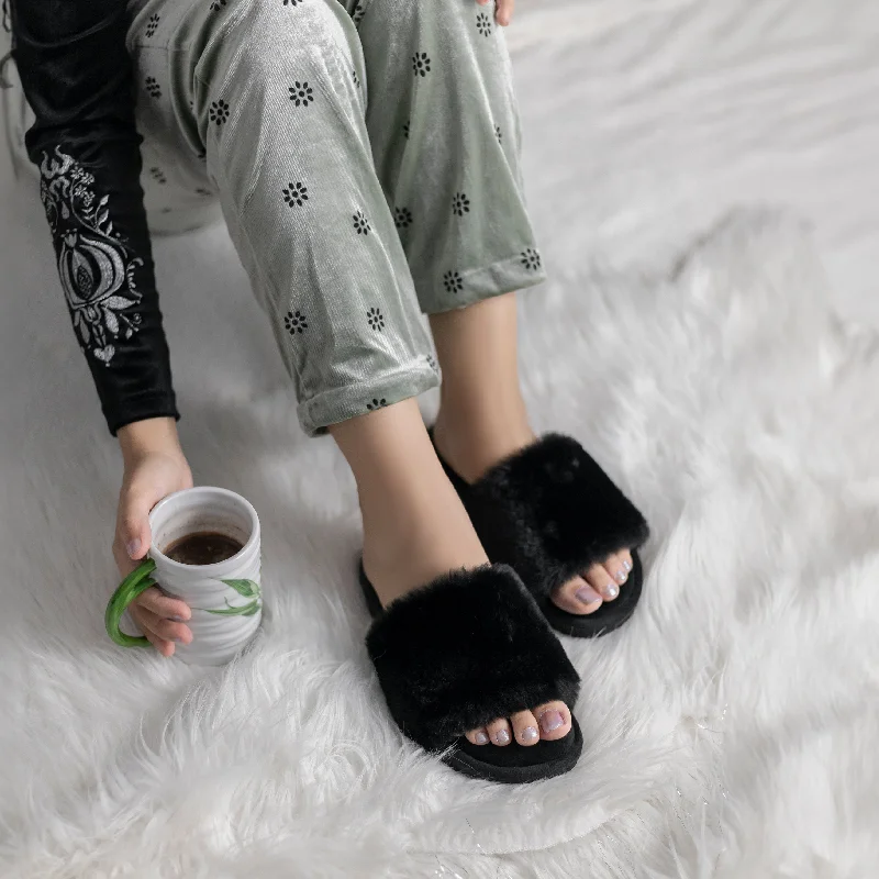 Fuzzy Slipper - Black