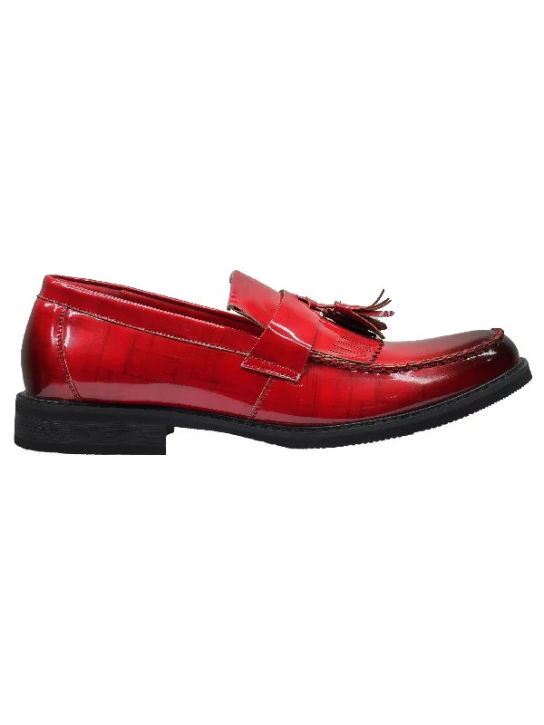 FAUX LEATHER TASSEL LOAFERS IN RED