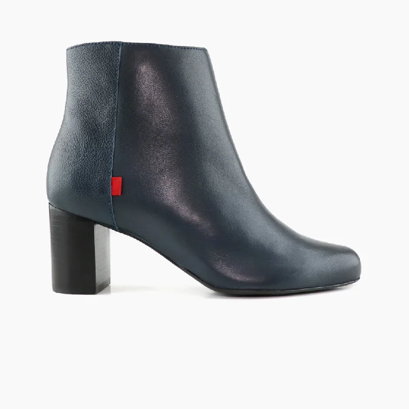 Charles St Bootie, Women