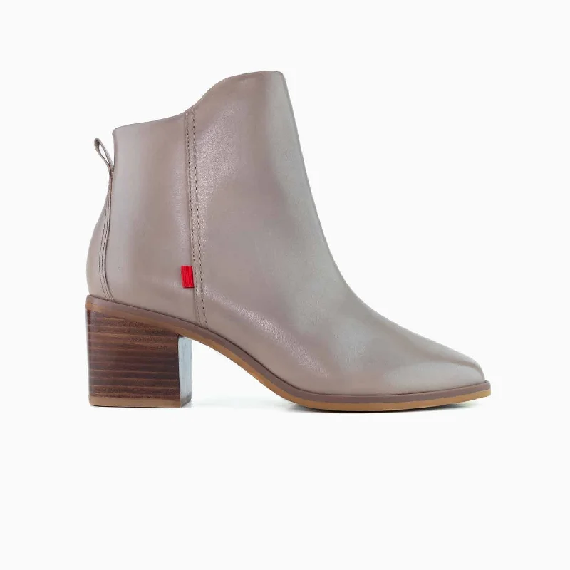 Waterford Boot, Women