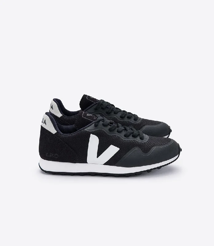 Women's SDU B-Mesh in Black from Veja